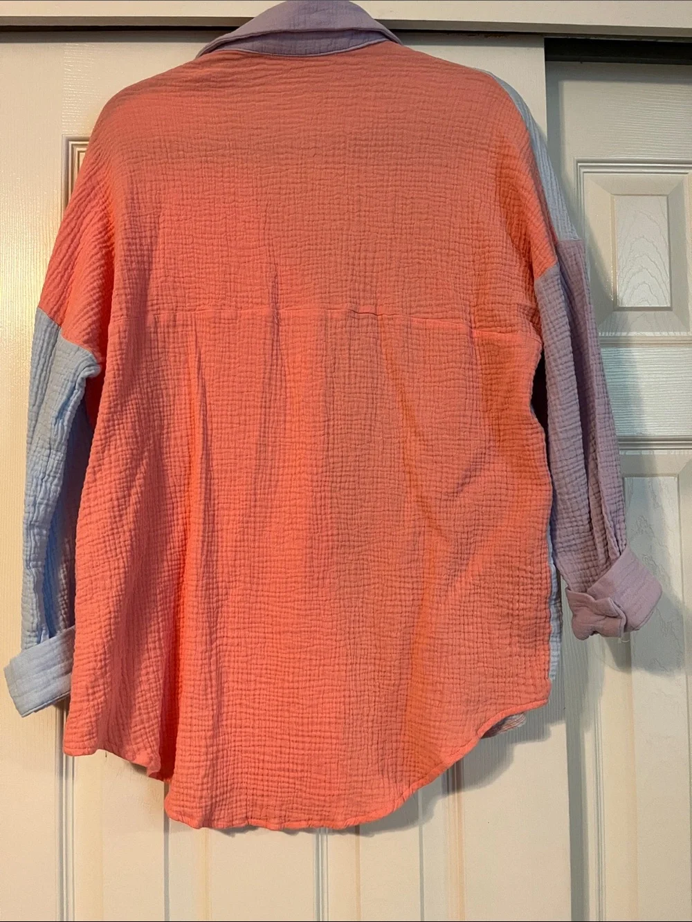 Color block button up, size large - Picture 4 of 4